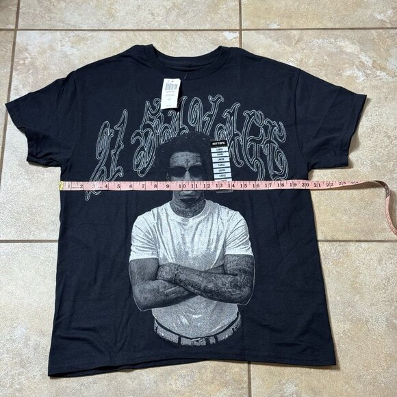 21 Savage Portrait Boyfriend Fit Juniors T-Shirt LARGE New - Picture 2 of 6